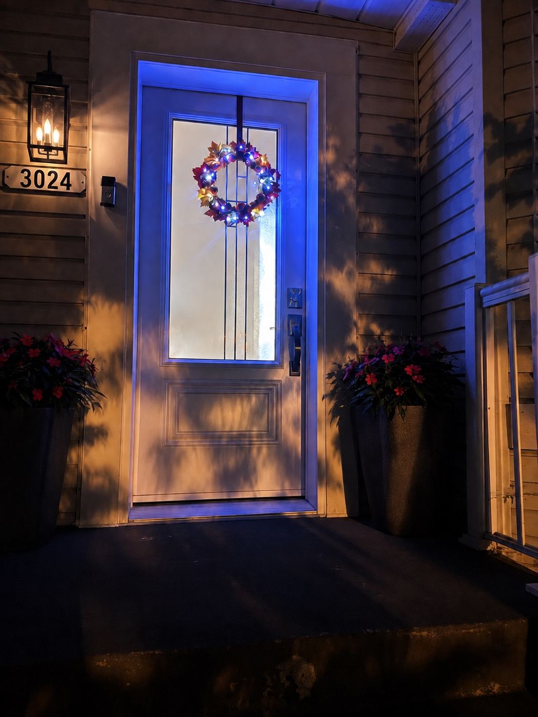 Une entrée qui brille pour l’automne — sur la porte